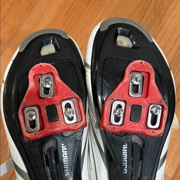 Shimano White and Black Cycling Shoes - Picture 3 of 5